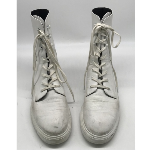 Stuart Weitzman Mckenzee Combat Boot In White Smooth Calf sz 7 - Picture 2 of 10